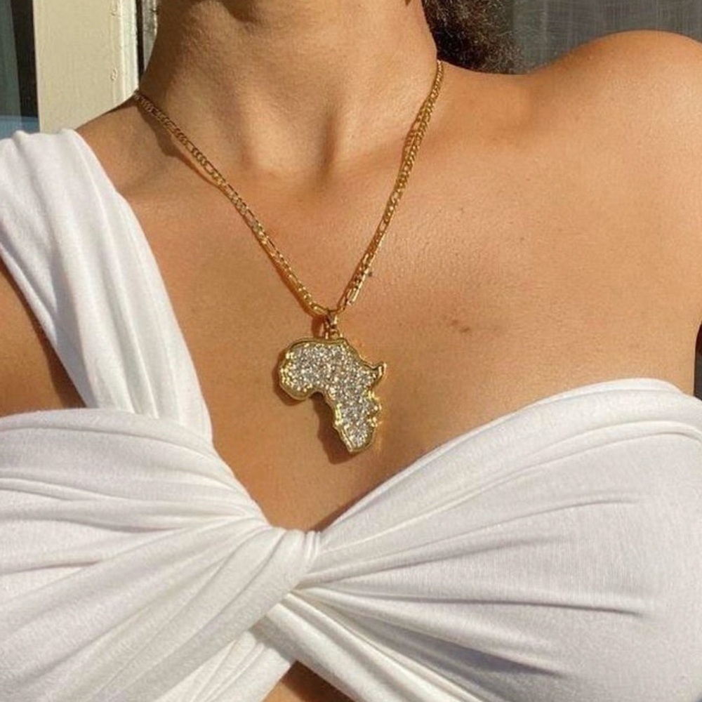 Gold rhinostonr Africa Pendant Necklace 18inch